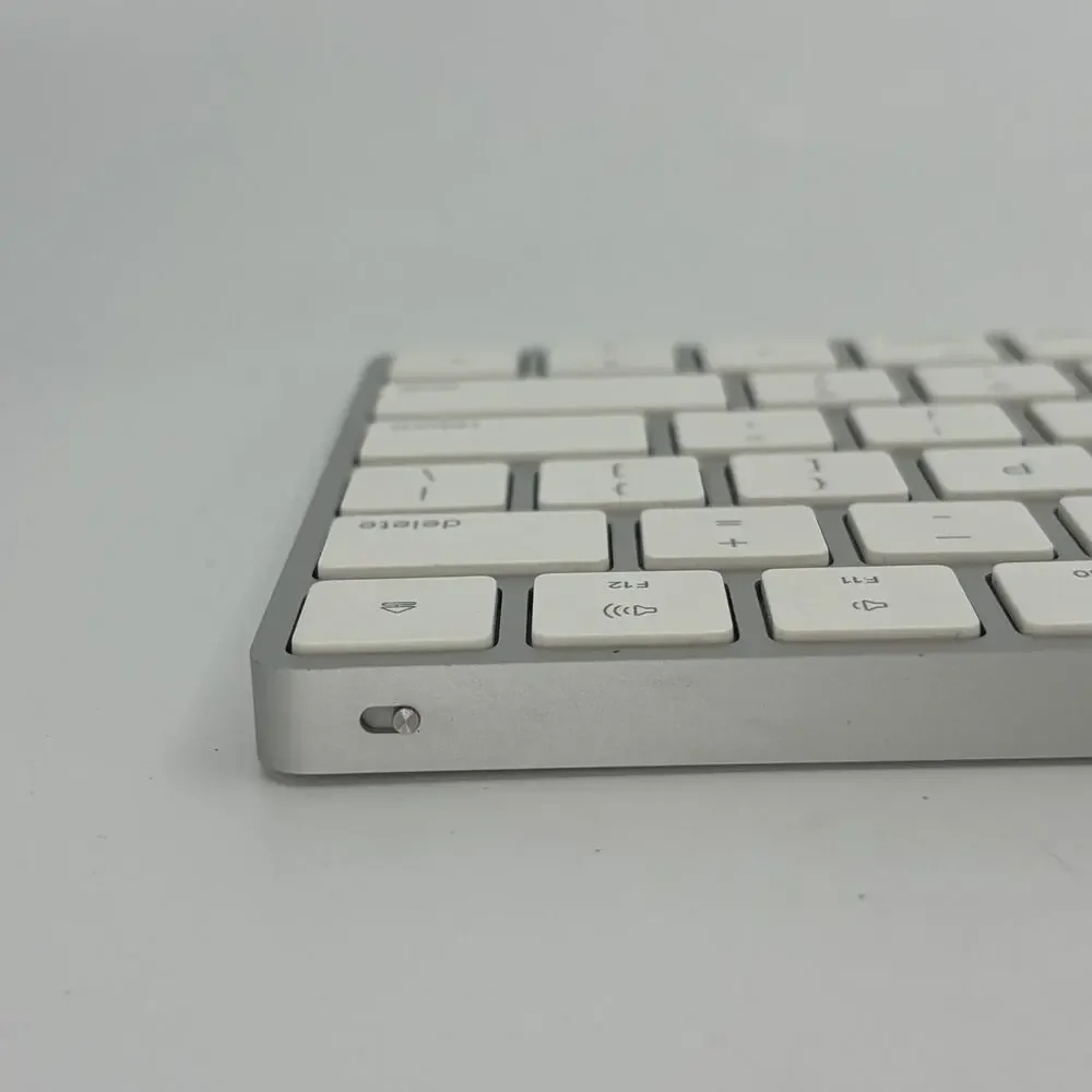 Apple Magic Keyboard A1644 Wireless Bluetooth Keyboard Silver White